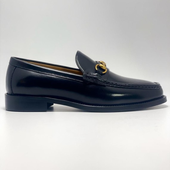 https://fixationpk.com/products/gucci-mens-horsebit-major-loafer-black